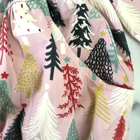 Hanna Andersson Long Sleeve Skater Dress with Pockets, Twinkly Trees, Size 6-7 - Picture 4 of 6